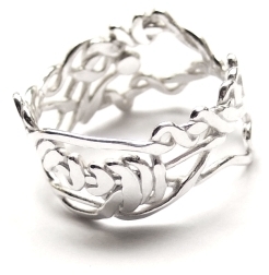 contemporary handmade jewellery by designer-maker p gurgel-segrillo: sinuosa series, 'new' celtic design, ring, in fine silver