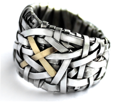 contemporary handcrafted jewellery, by designer-maker gurgel-segrillo: woven ring, handcrafted in silver and gold